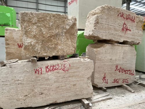 hsn-navona-honed-unfilled-quarry-blocks