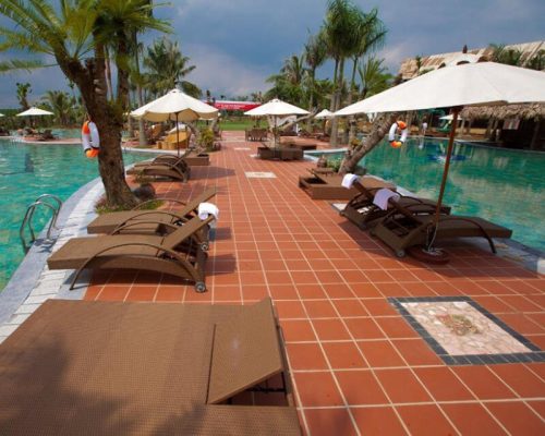 hsn-terracotta-poolside-tiles-resort-style